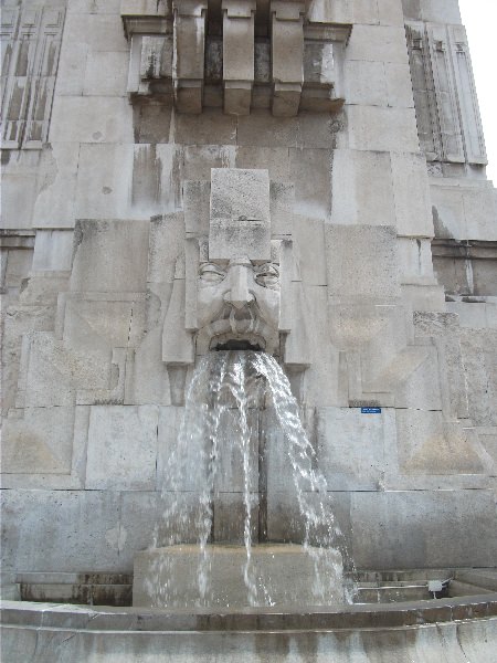 Συντριβάνι στο σταθμό Centrale