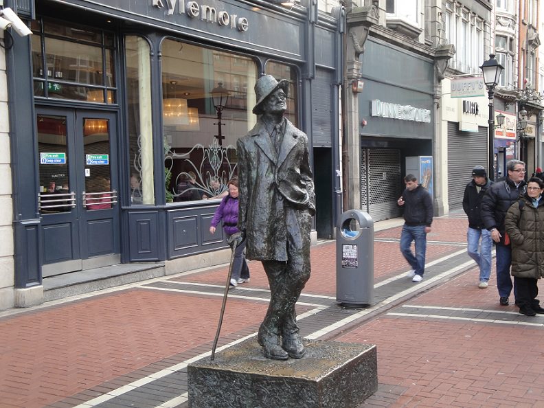 Το αγαλμα του James Joyce