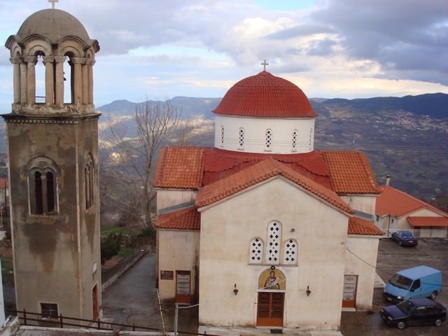 Τρίκαλα Κορινθίας