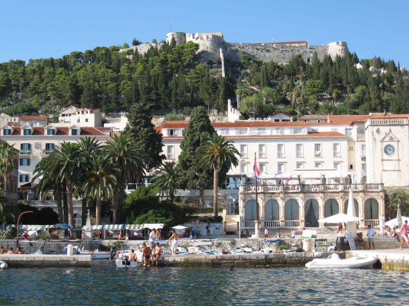 Φεύγοντας από το Hvar