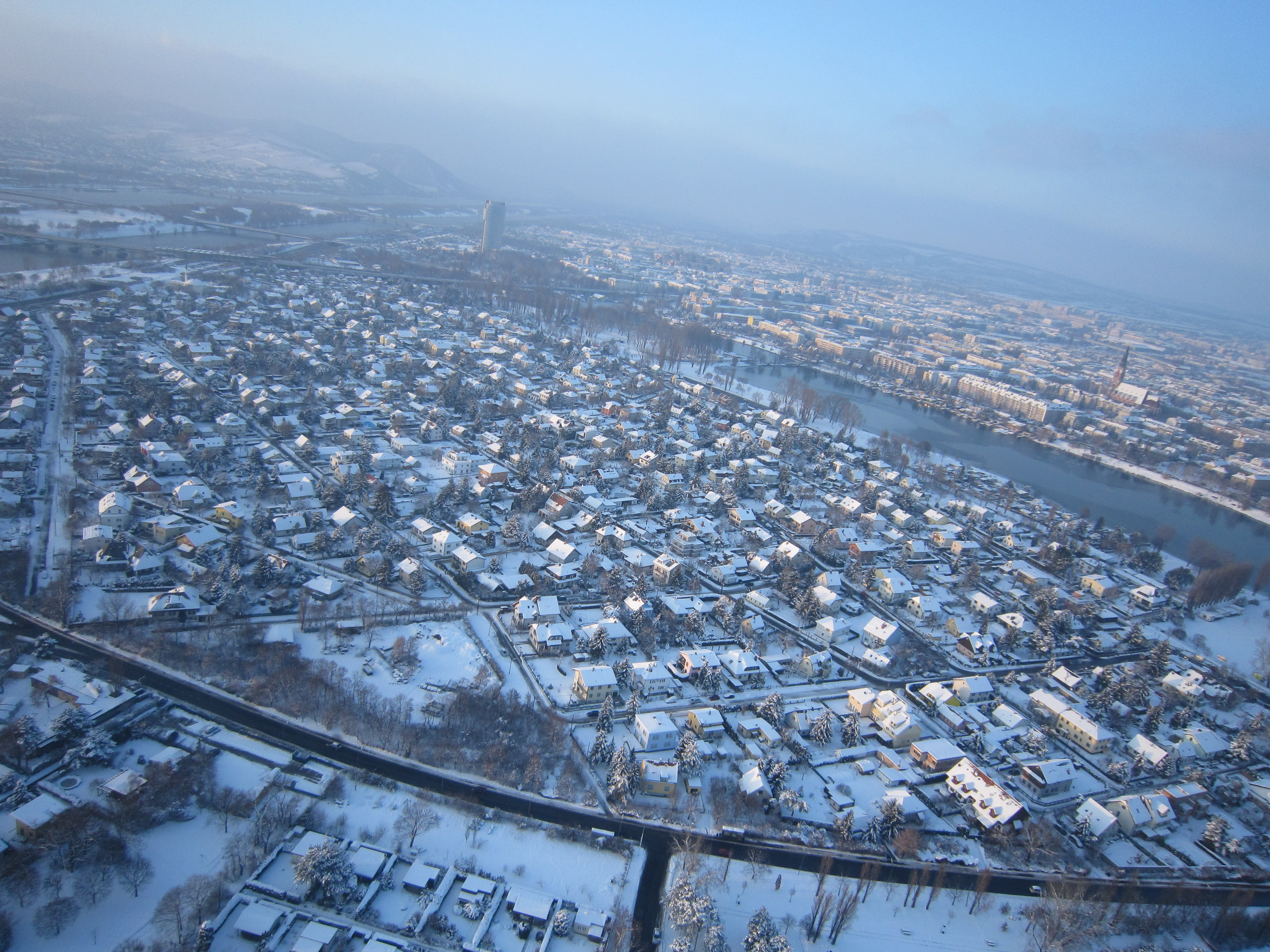 Χιονισμένη Βιέννη από τον πύργο της τηλεόρασης- 12ος 2010.