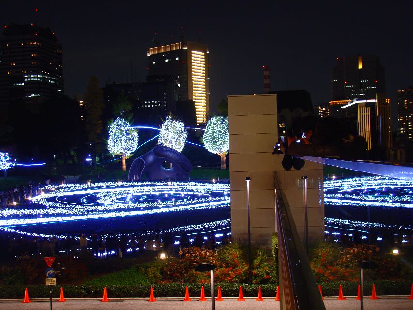 Χριστουγεννιάτικος στολισμός στο Tokyo Midtown