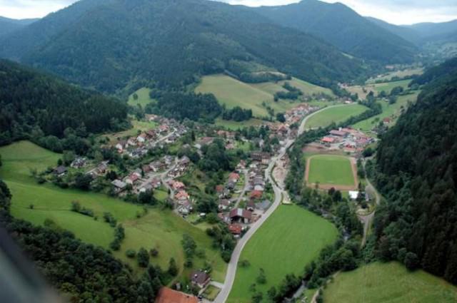 μελανας δρυμος