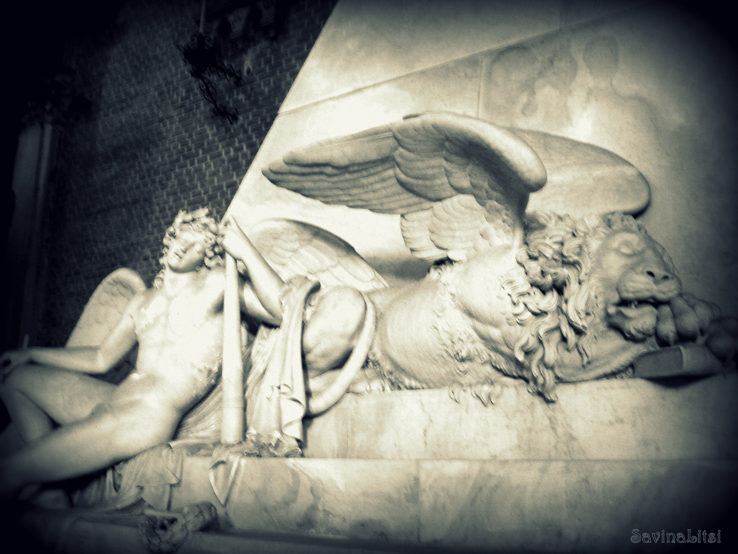 A sculpture of Canova in Chiesa Santa Maria Dei Frari