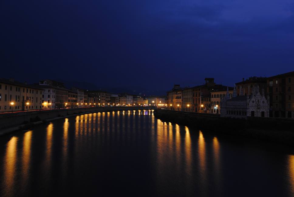 Arno river by night