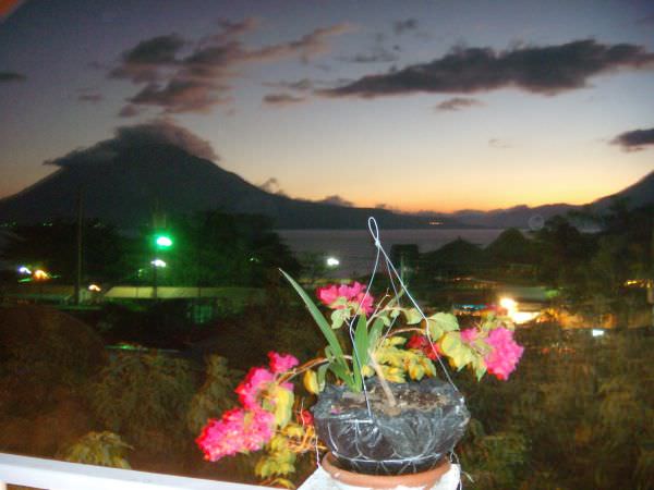 Atitlan_volcano_room_view