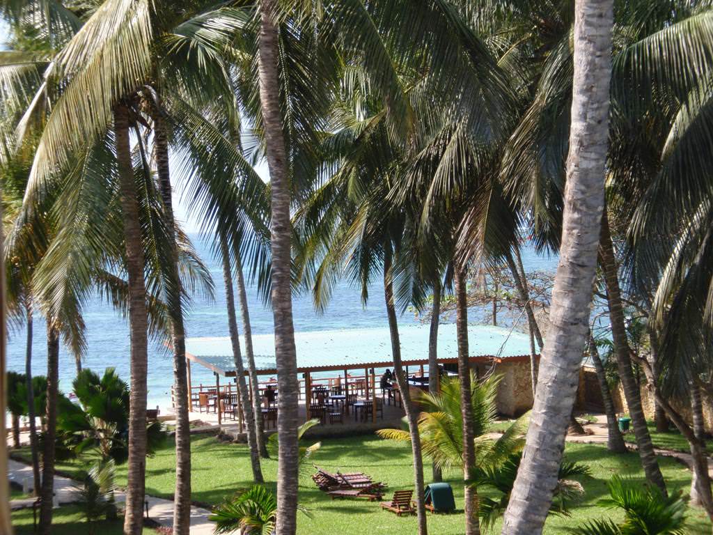 Babouri beach από το Hotel Traveller's