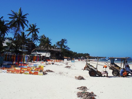 Babouri beach, μια υπαίθρια αγορά