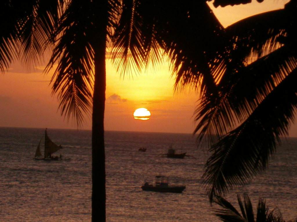 BORACAY - WHITE BEACH