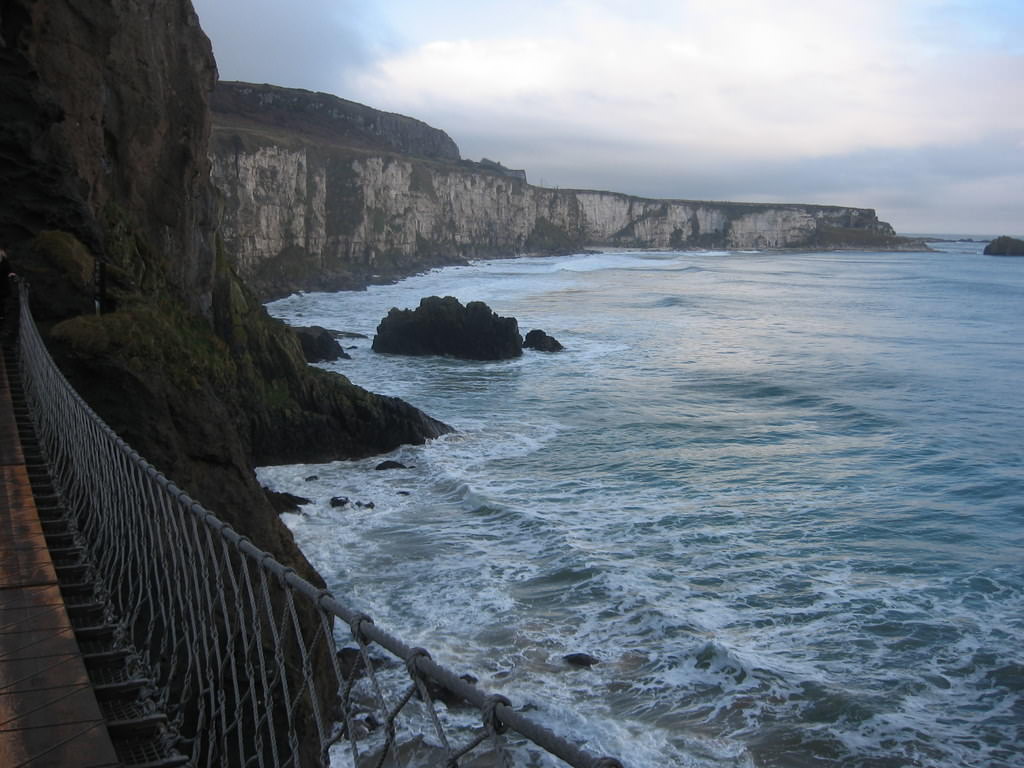carrick-a-rede rope bridge