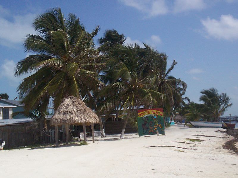 CAYE CAULKER