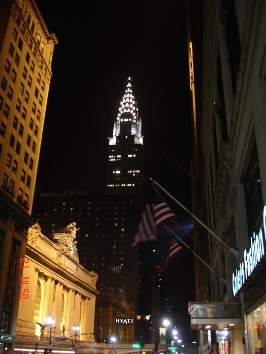 Chrysler Building το βράδυ