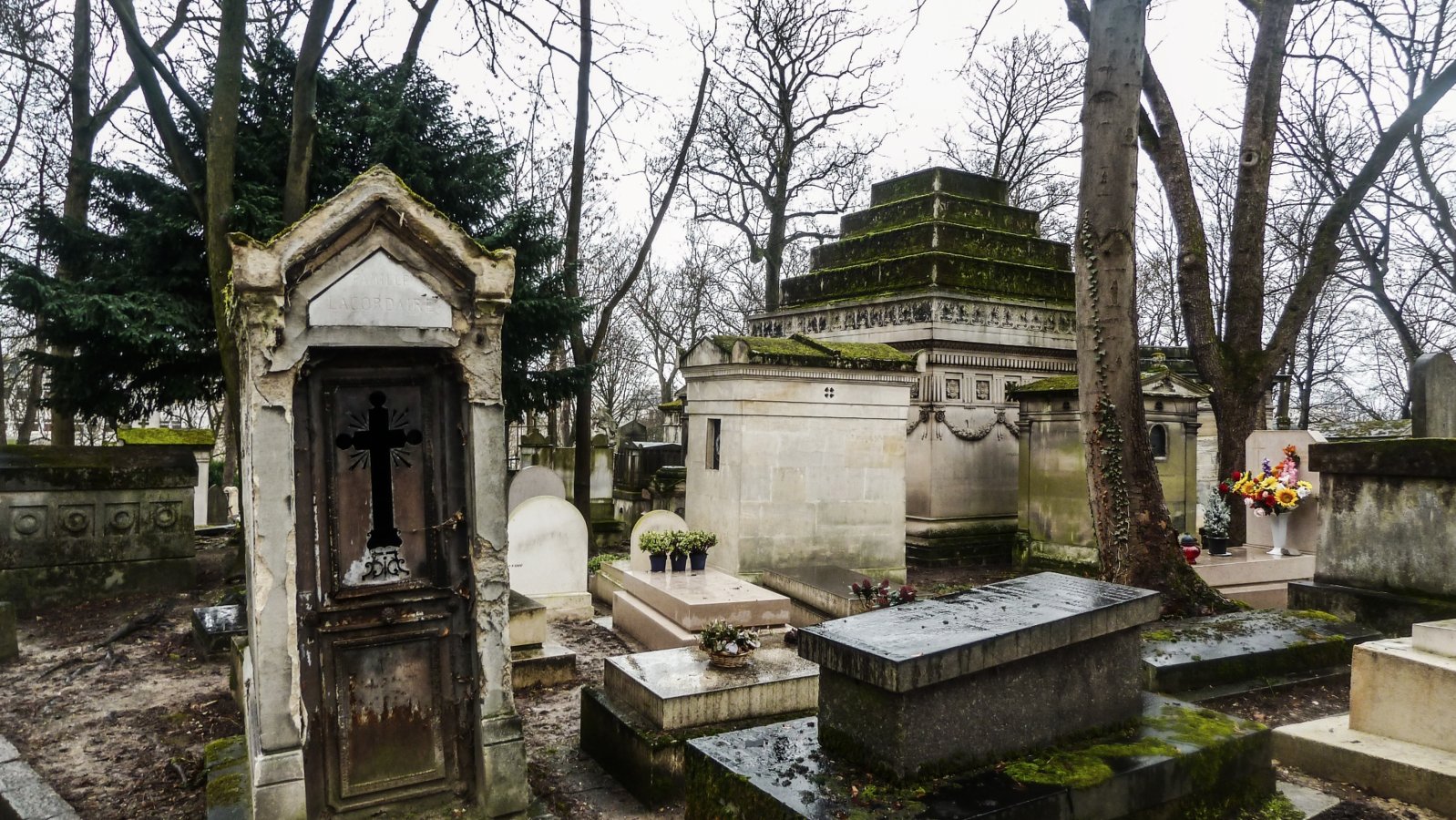 Cimetière du Père-Lachaise / Père Lahaise Cemetery