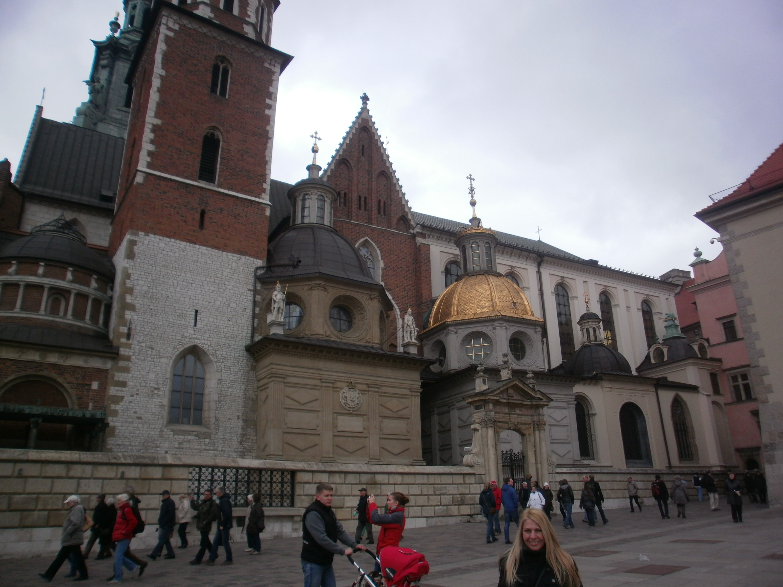 CRACOW - INSIDE THE CASTLE