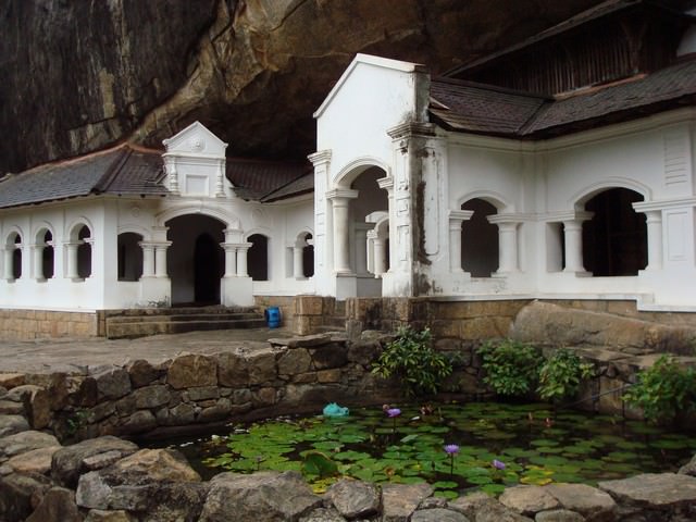 Dambulla- Royal Rock Temple