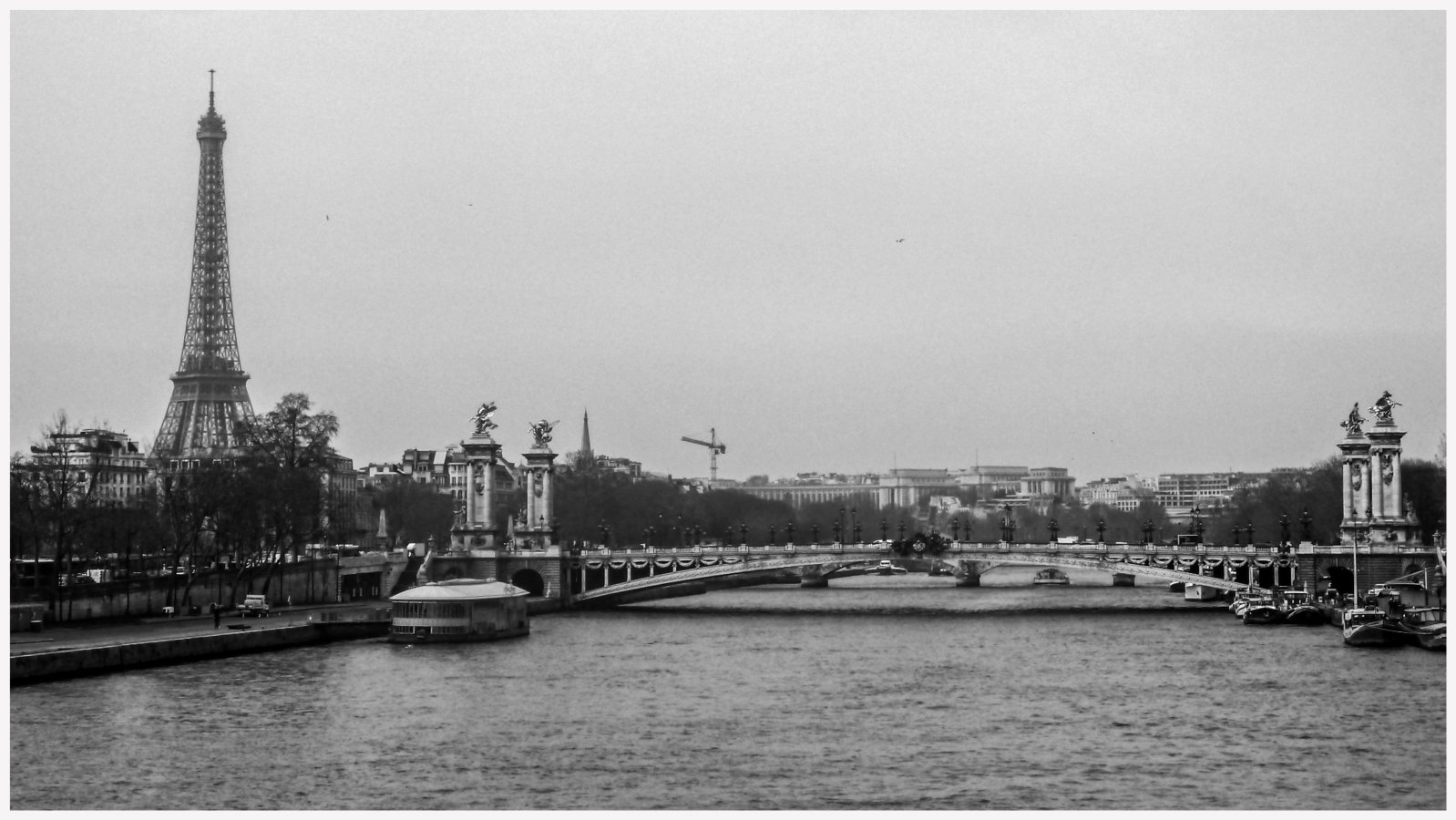 from Pont de la Concorde