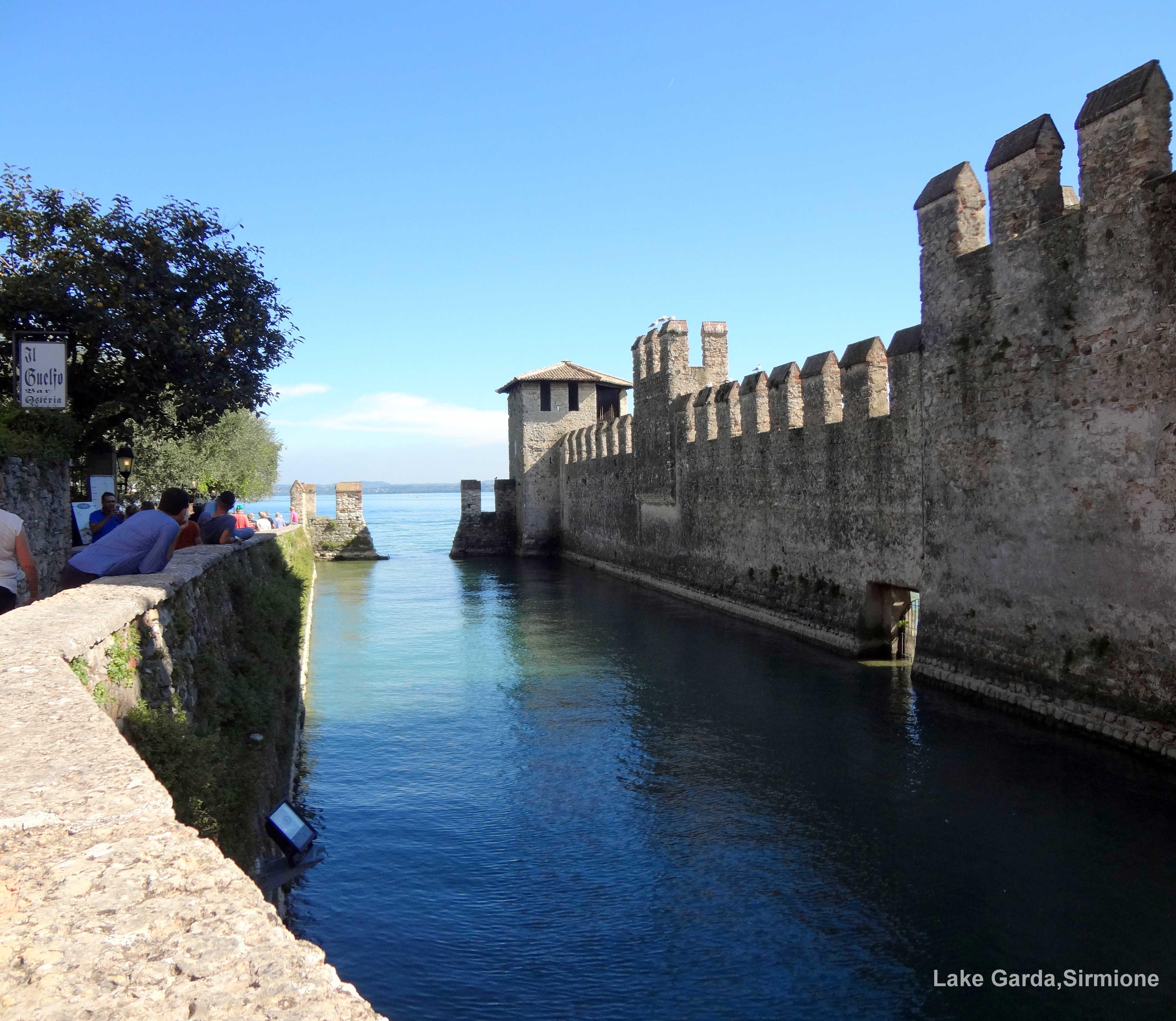 Garda lake,Sirmione castle