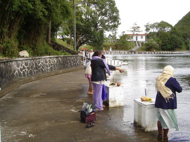 Grand Bassin (ιερή λίμνη ινδουϊστών)