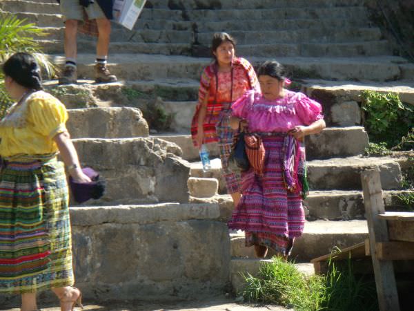 guatemala's_dresscode