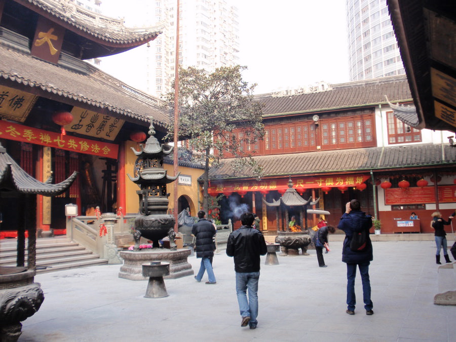 JADE BUDDHA TEMPLE1