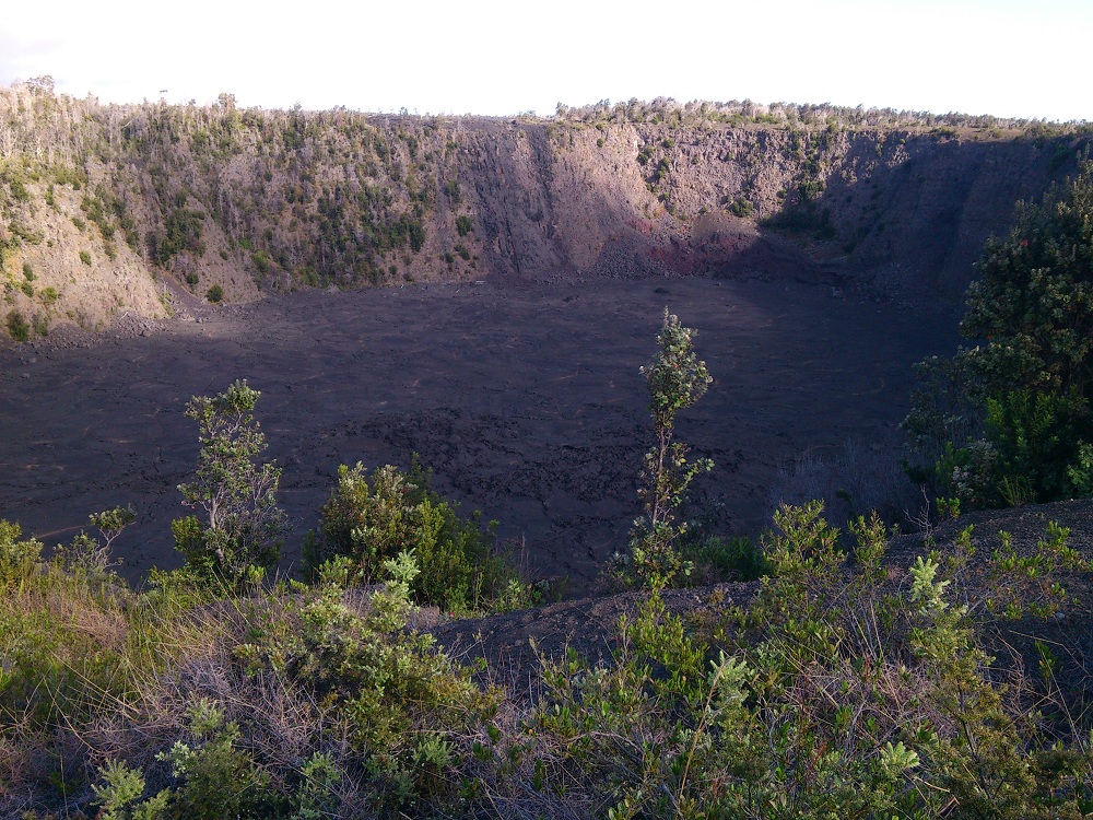 Keanakakoi Crater - θέα από Crater Rim Road