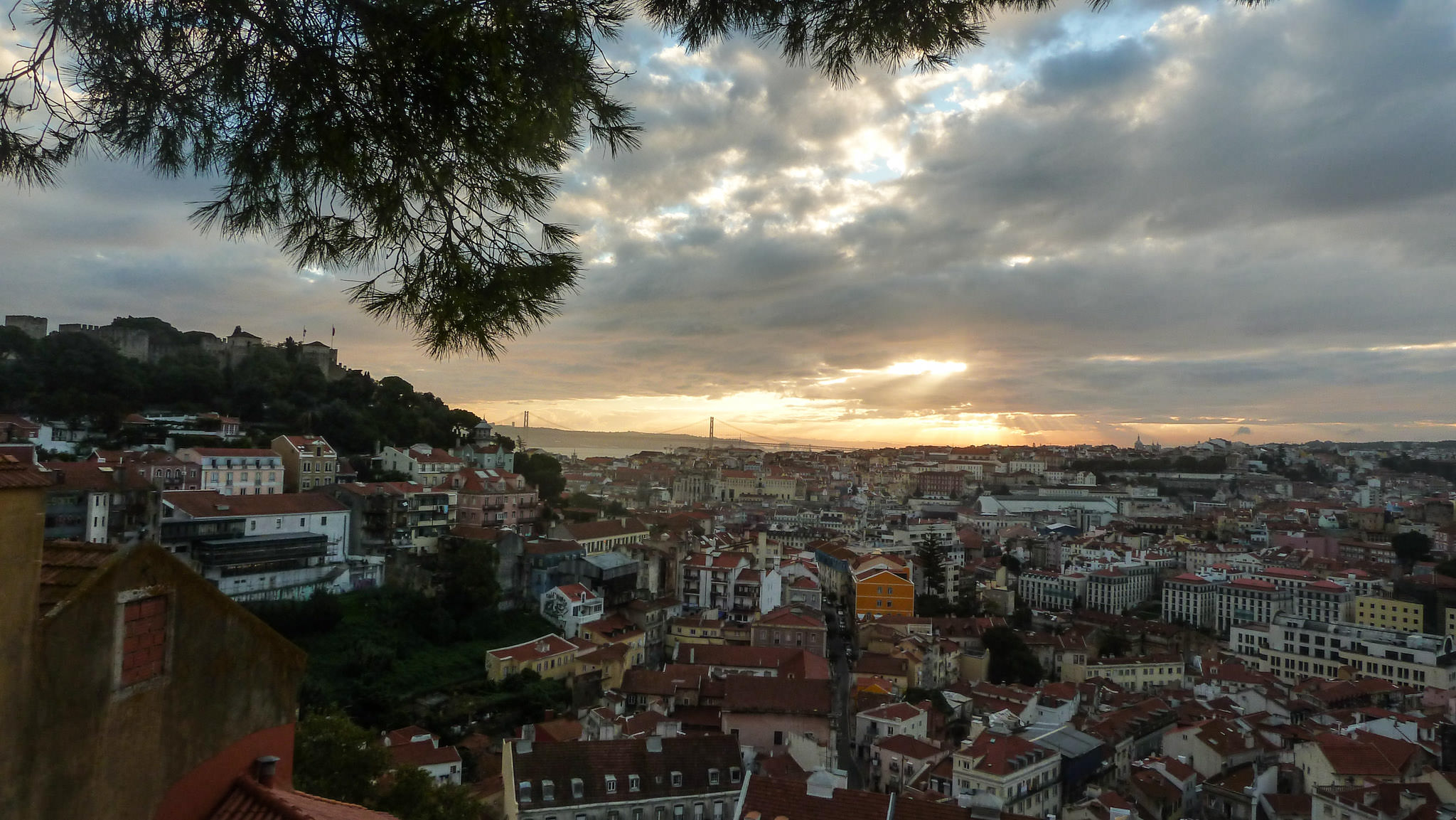 Lisboa from Miradouro da Graça - Alfama