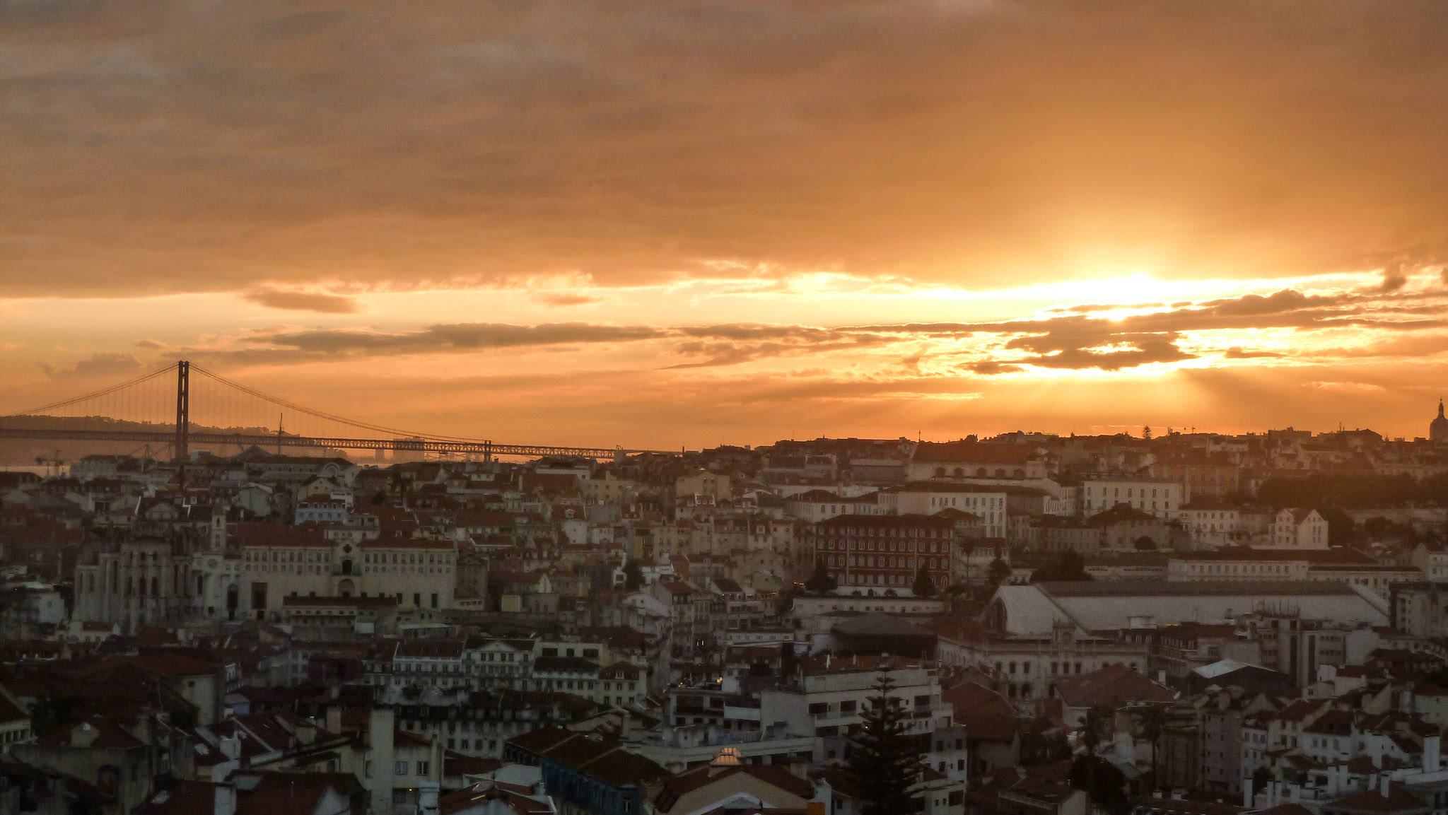 Lisboa from Miradouro da Graça - Alfama