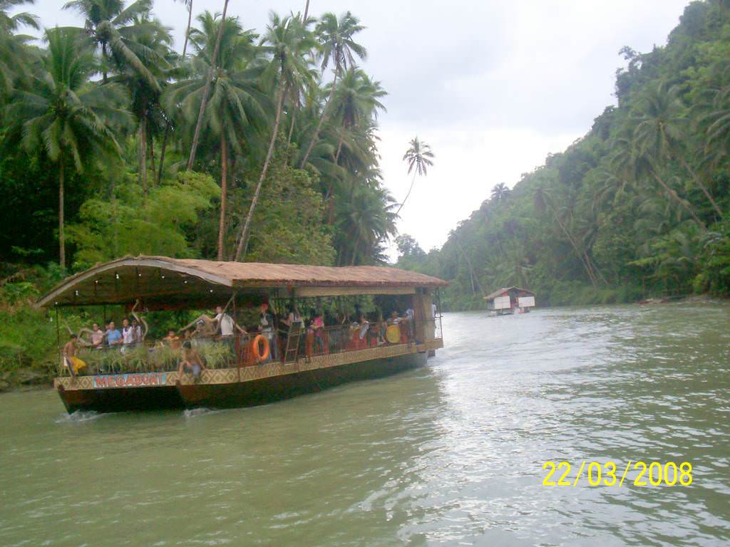 Lomboc river - Bohol island