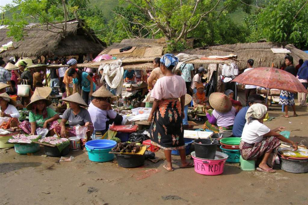 market_in_kuta_lombok