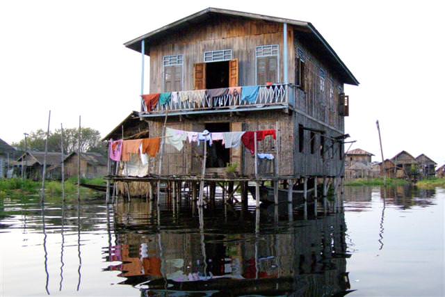 myanmar-inle lake .