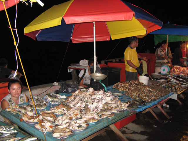 "Night life" στην Kota Kinabalu (Sabah)