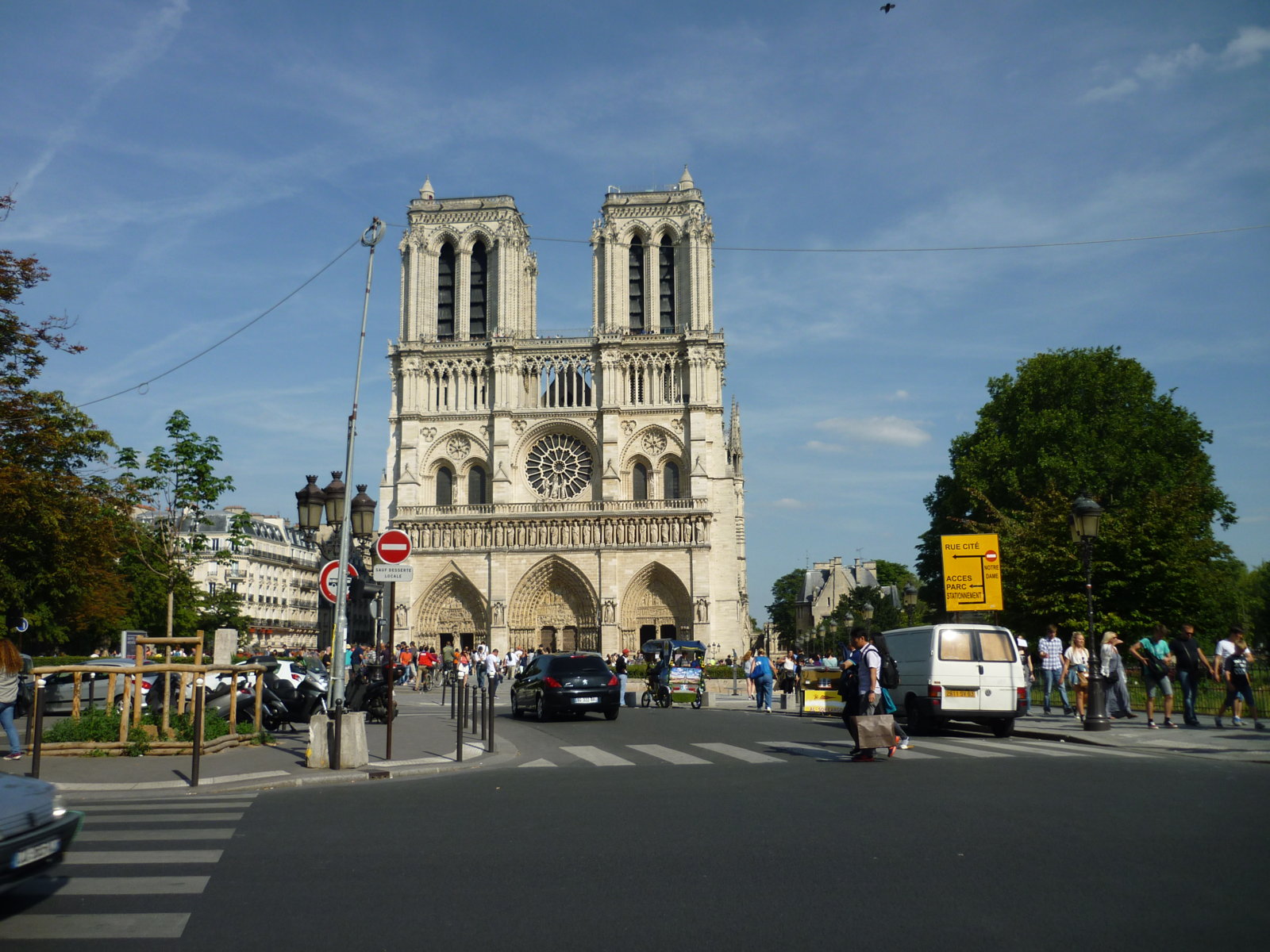 P1030747