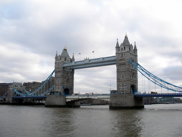 P1284808