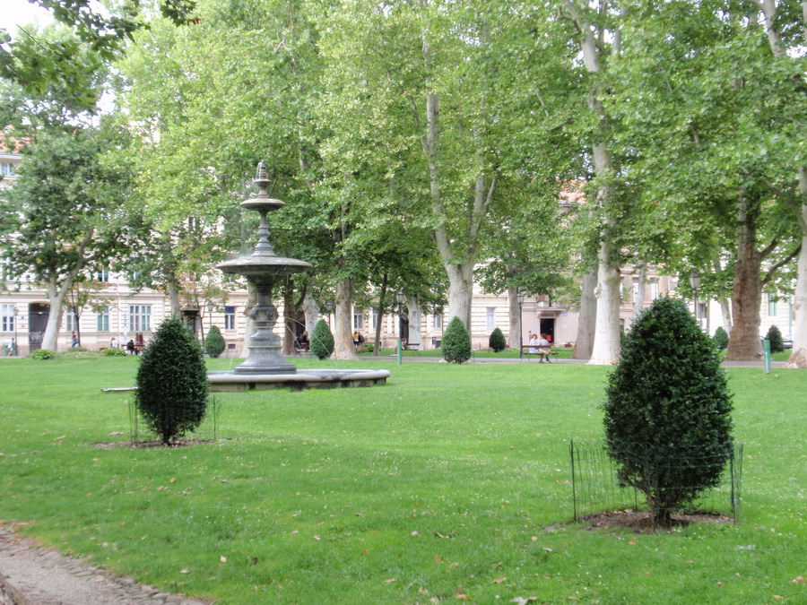 PARK ZRINJEVAC2