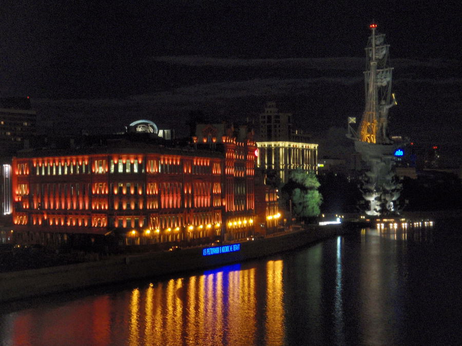 PETER THE GREAT STATUE BY NIGHT