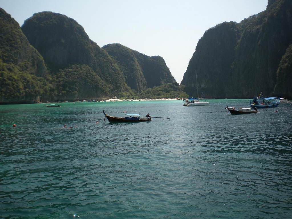 phi phi island /maya beach