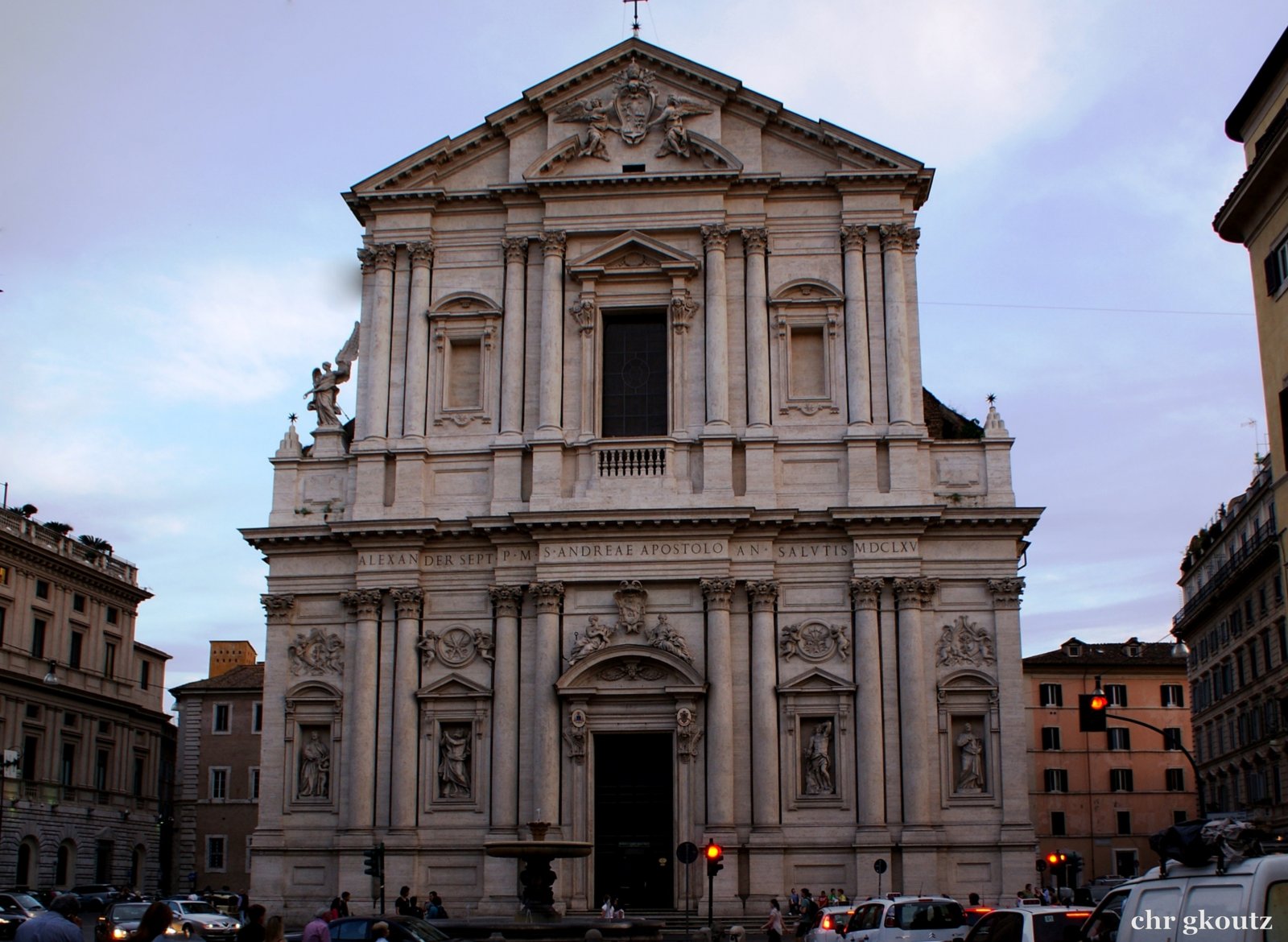 Piazza Di Pietro