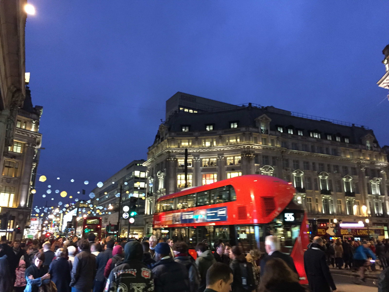 piccadilly circus