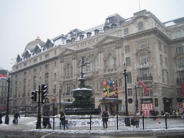 piccadilly circus