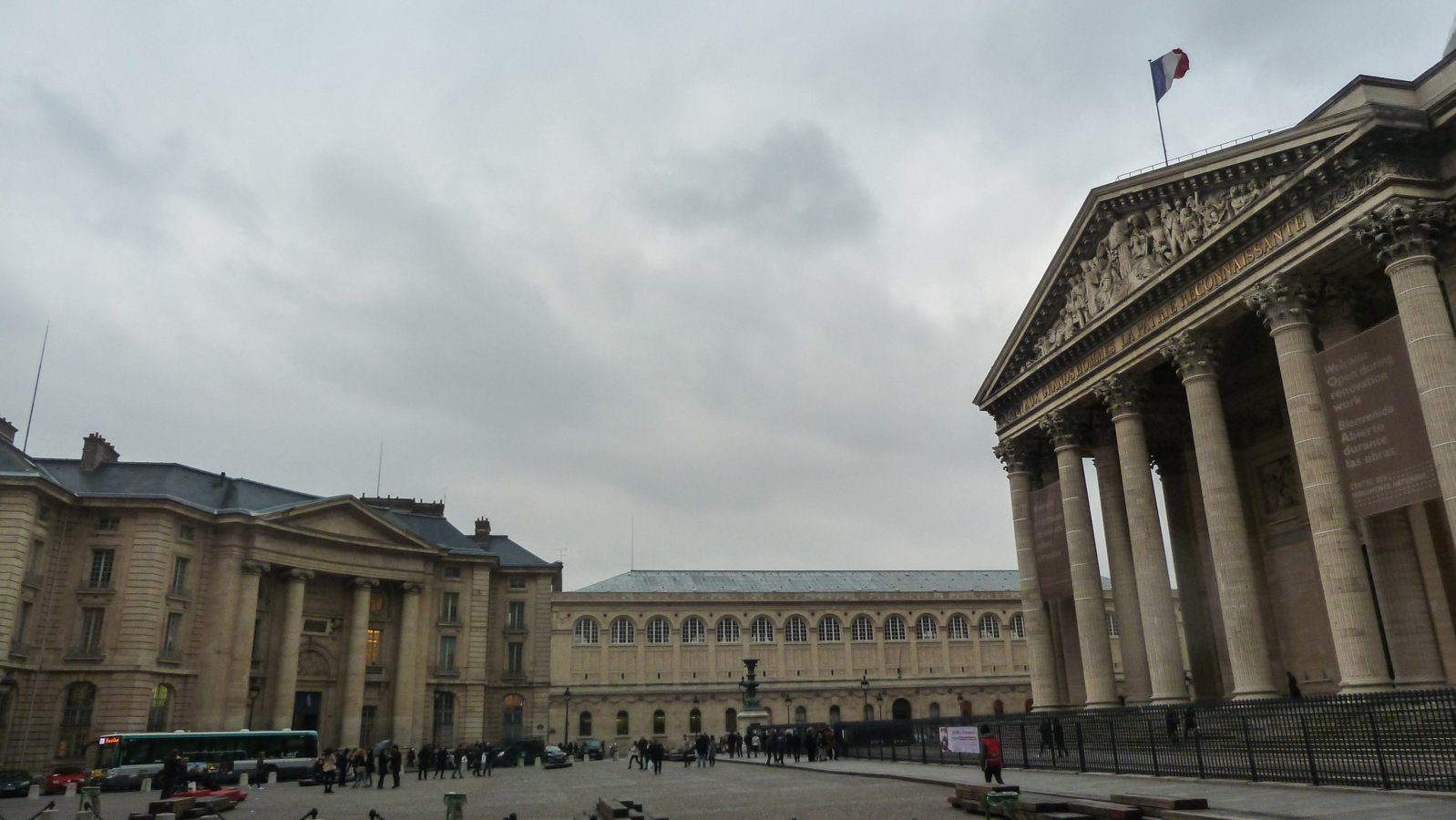 Place du Pantheon