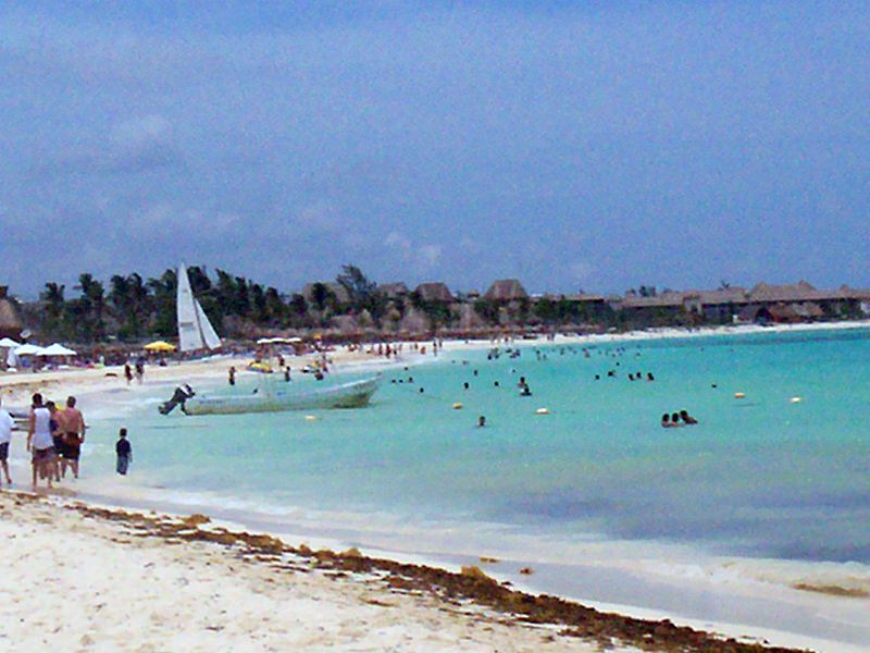 Playa del Carmen beach - Mamitas