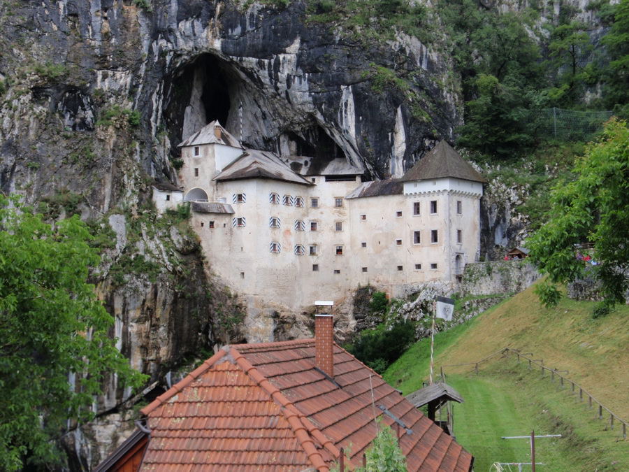 PREDJAMA CASTLE