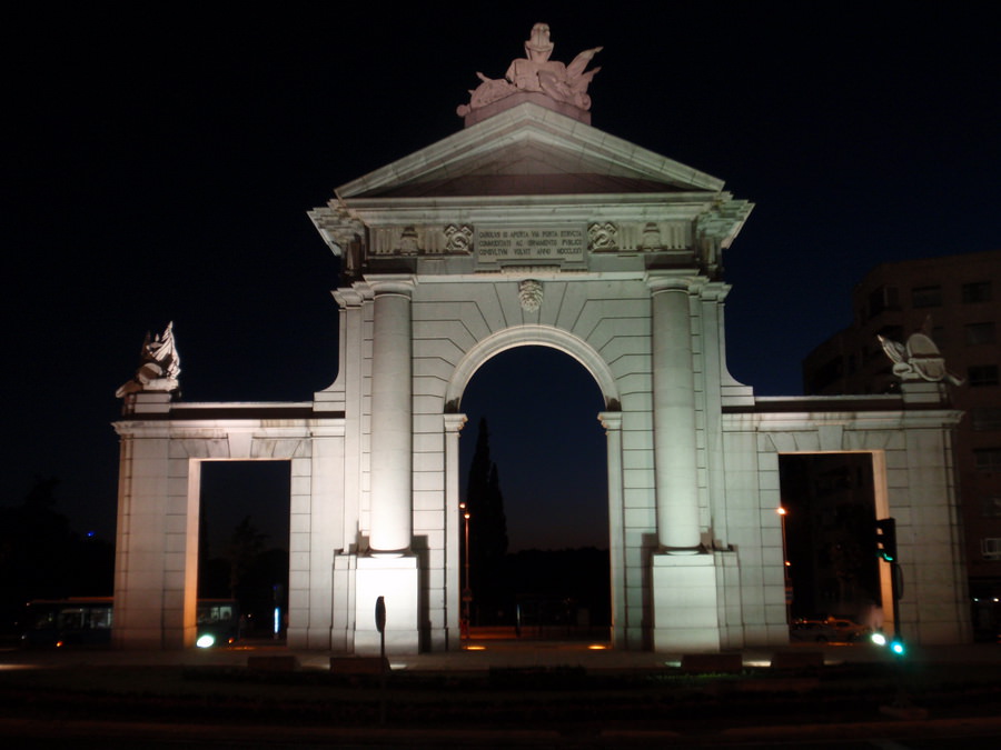 PUERTA DE SAN VICENTE