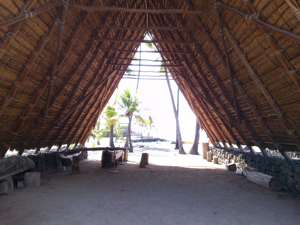 Puuhonua O Honaunau - Halau