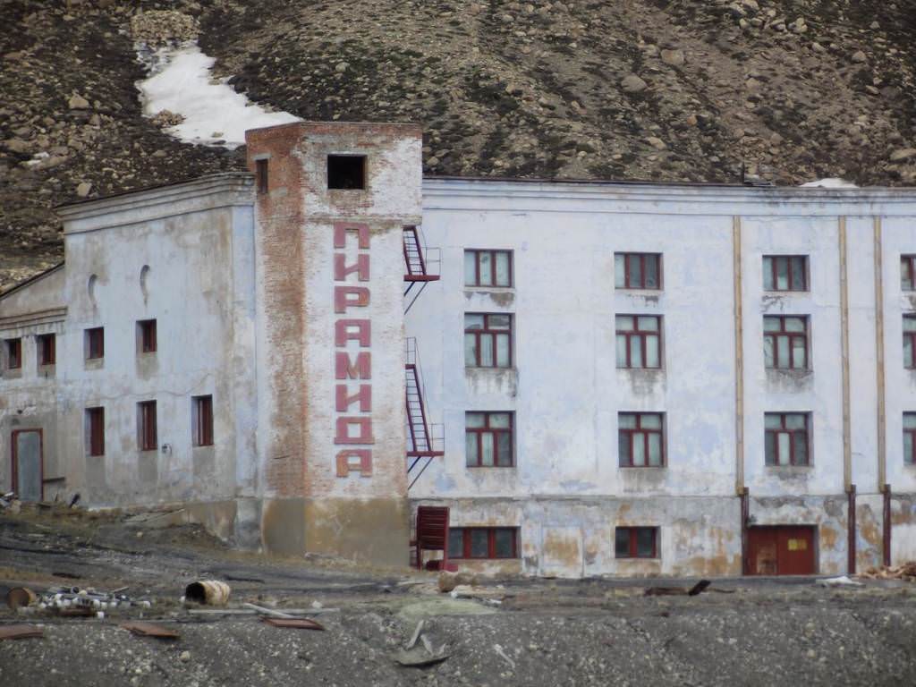 Pyramiden