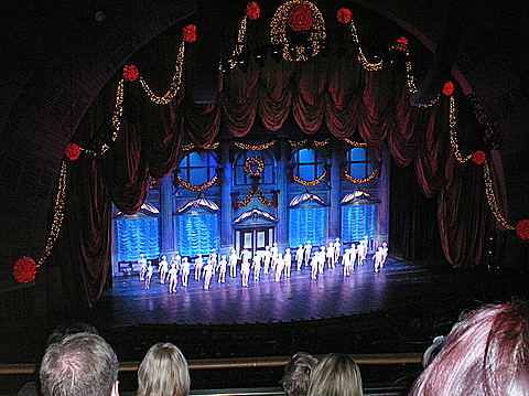 Radio City - The Rockettes