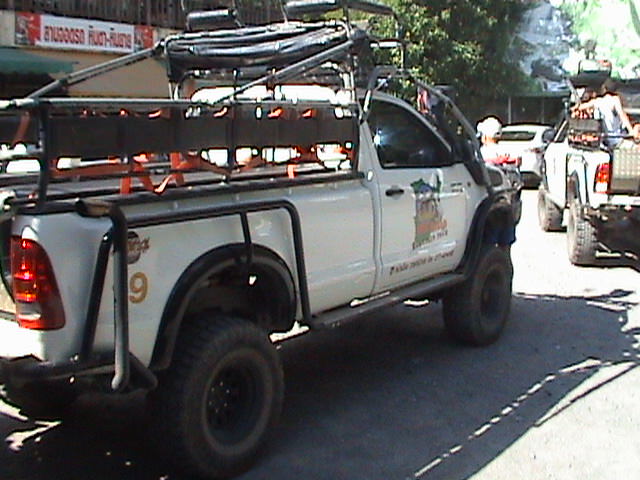 Safari Jeep