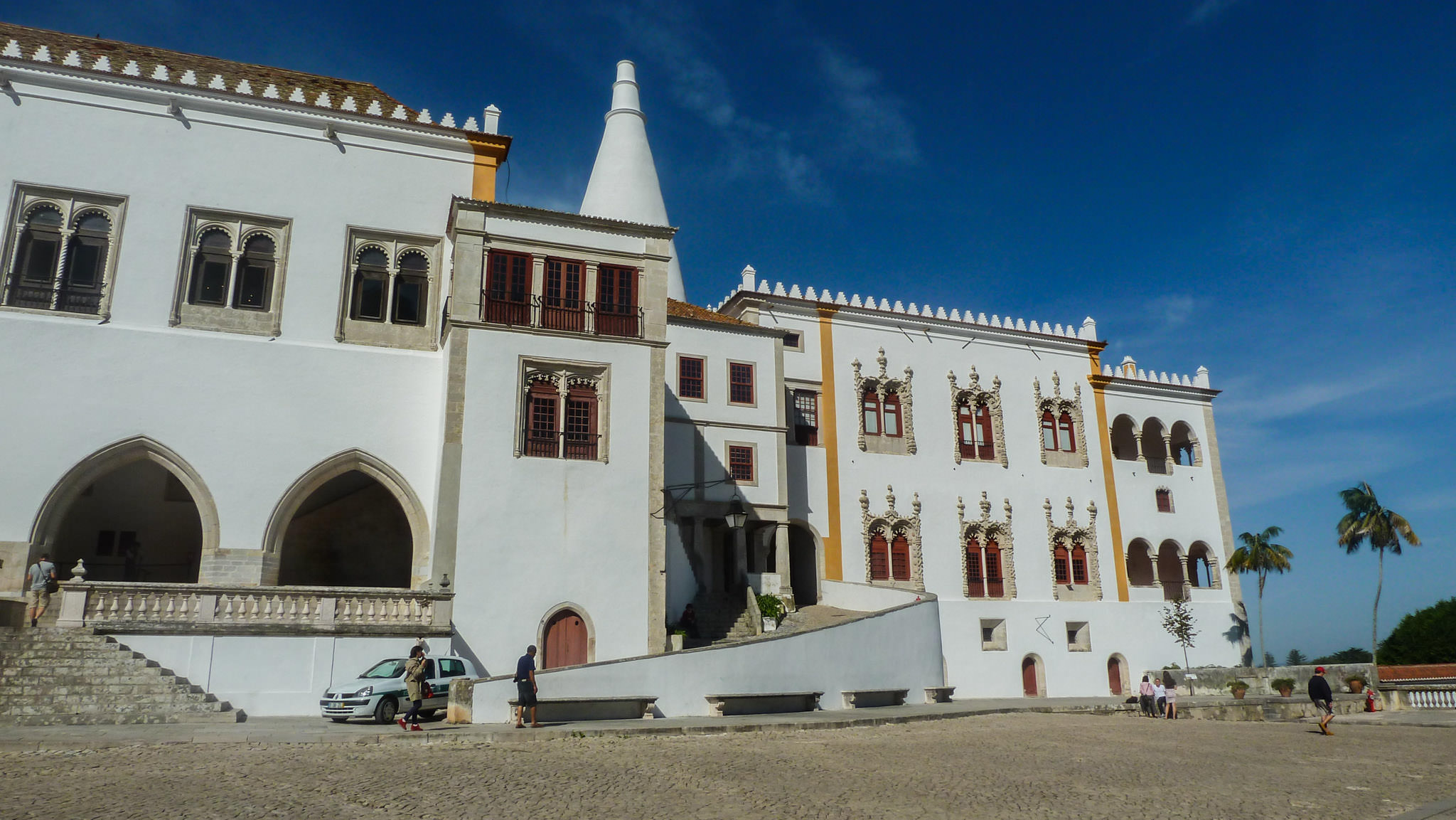 Sintra National Palace, Largo Rainha Dona Amélia