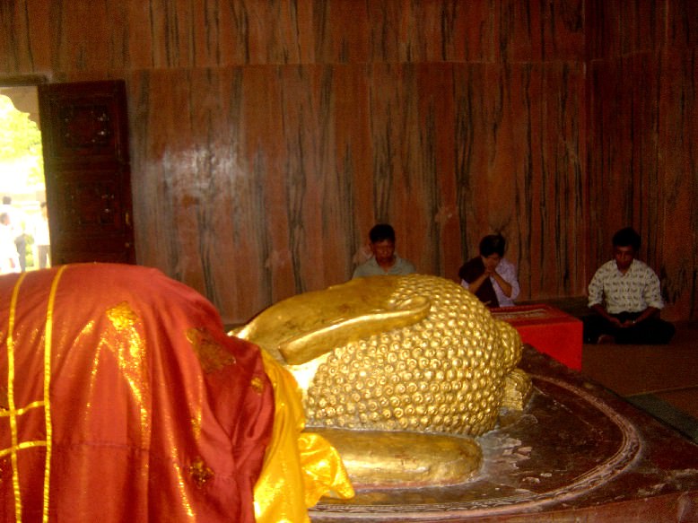 The Lying Budha (India, Kushinagar)