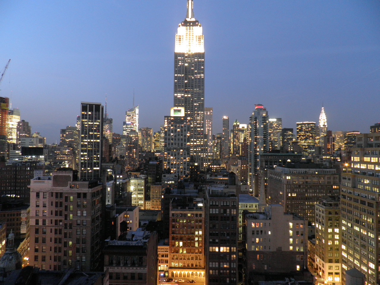 the view of skyline - 230 Fifth bar Manhattan